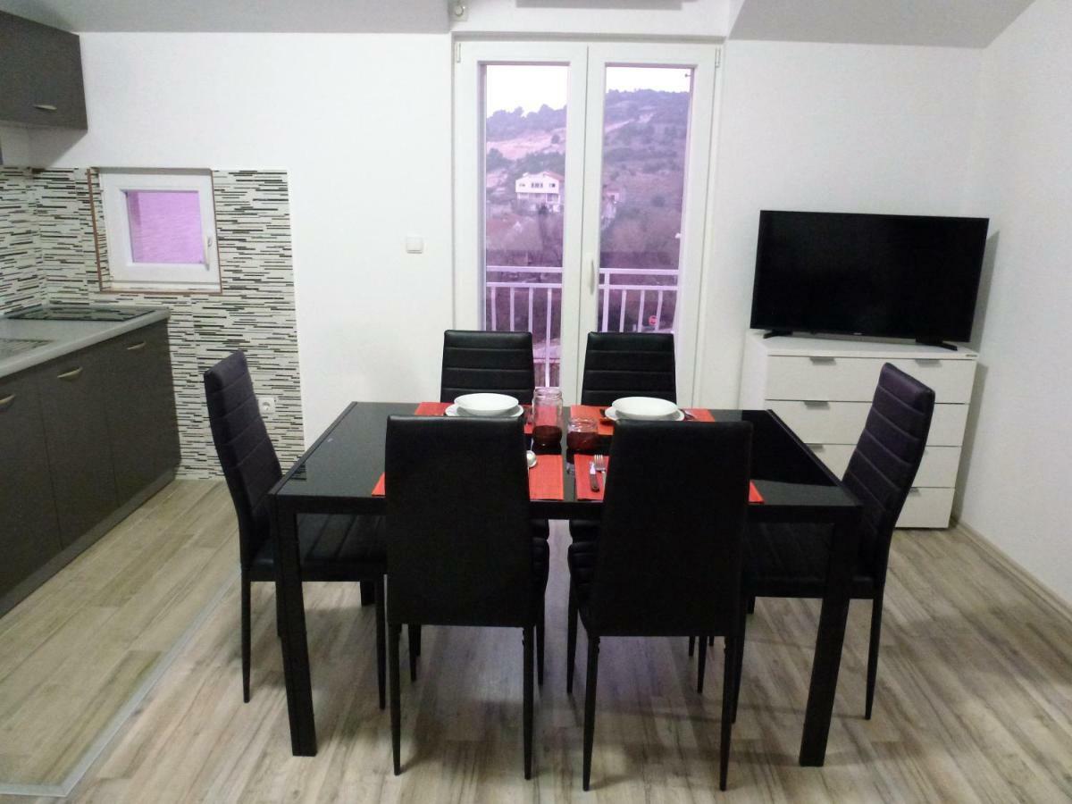 Apartmani Slavica シベニク エクステリア 写真