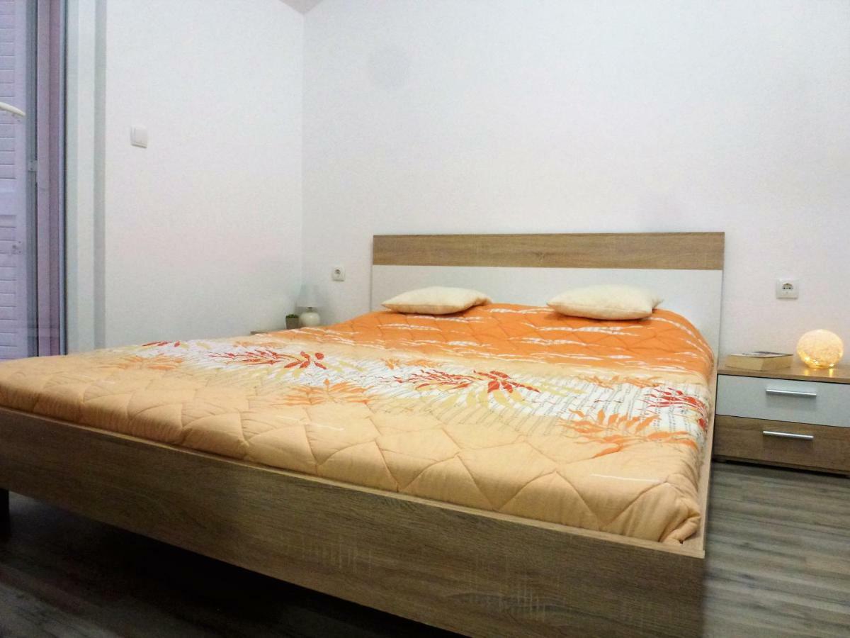 Apartmani Slavica シベニク エクステリア 写真